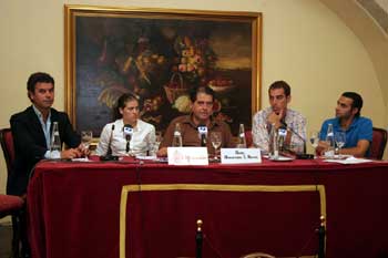 de izq. a dcha.: Antonio Lozano, Sandra Moscoso,, J. Rold�n, Salvador Cortes y Eduardo Duarte.