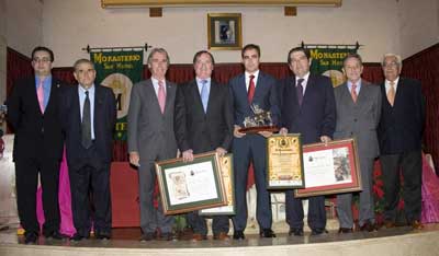 Galardionados y autoridades