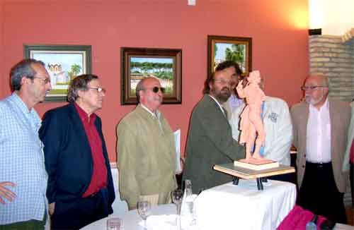 Asistentes en la presentaci�n del boceto. Foto de J. Medina