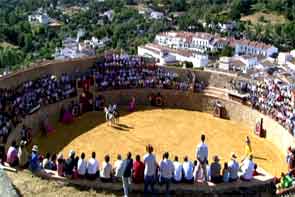 Juan Ortega y El Nieto, triunfadores del segundo festejo&nbsp;del XVI Ciclo de novilladas de promoci&oacute;n de las escuelas andaluzas