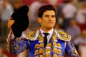 Gran triunfo José Garrido, que corta tres orejas y sale a hombros en Albacete