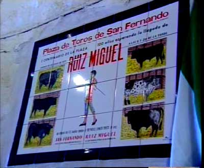 Azulejo conmemorativo del Centenario de la plaza de toros de San Fernando (C�diz)